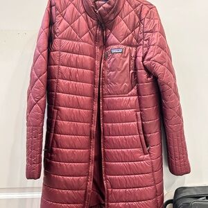 Patagonia Women's Quilted Puffer Jacket - Burgundy